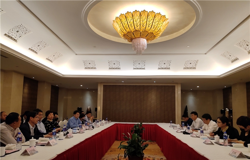 王书记、姚校长沧州行照片_副本.jpg