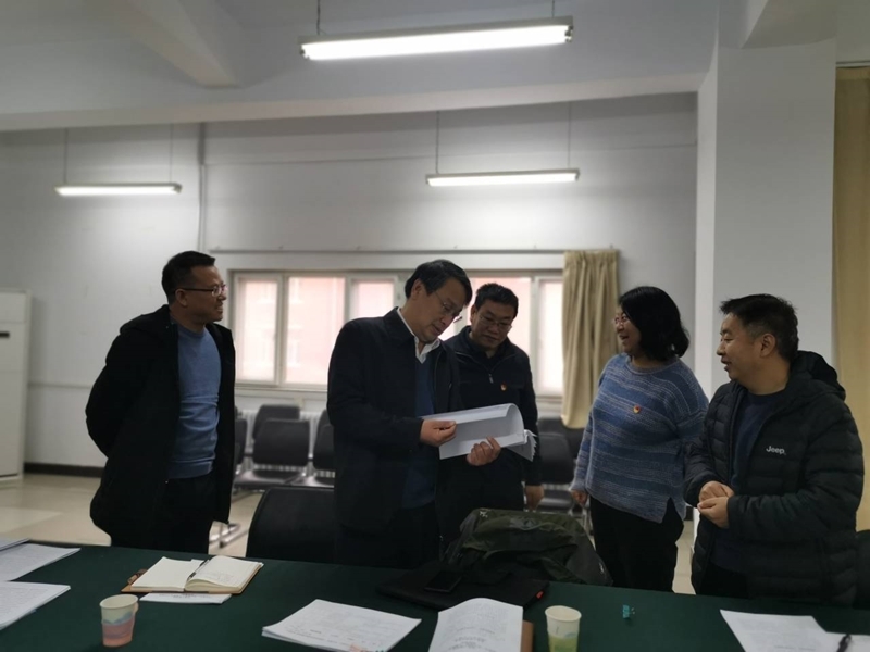 党委书记王海龙同志调研党的十九届四中全会精神学习贯彻情况2.jpg